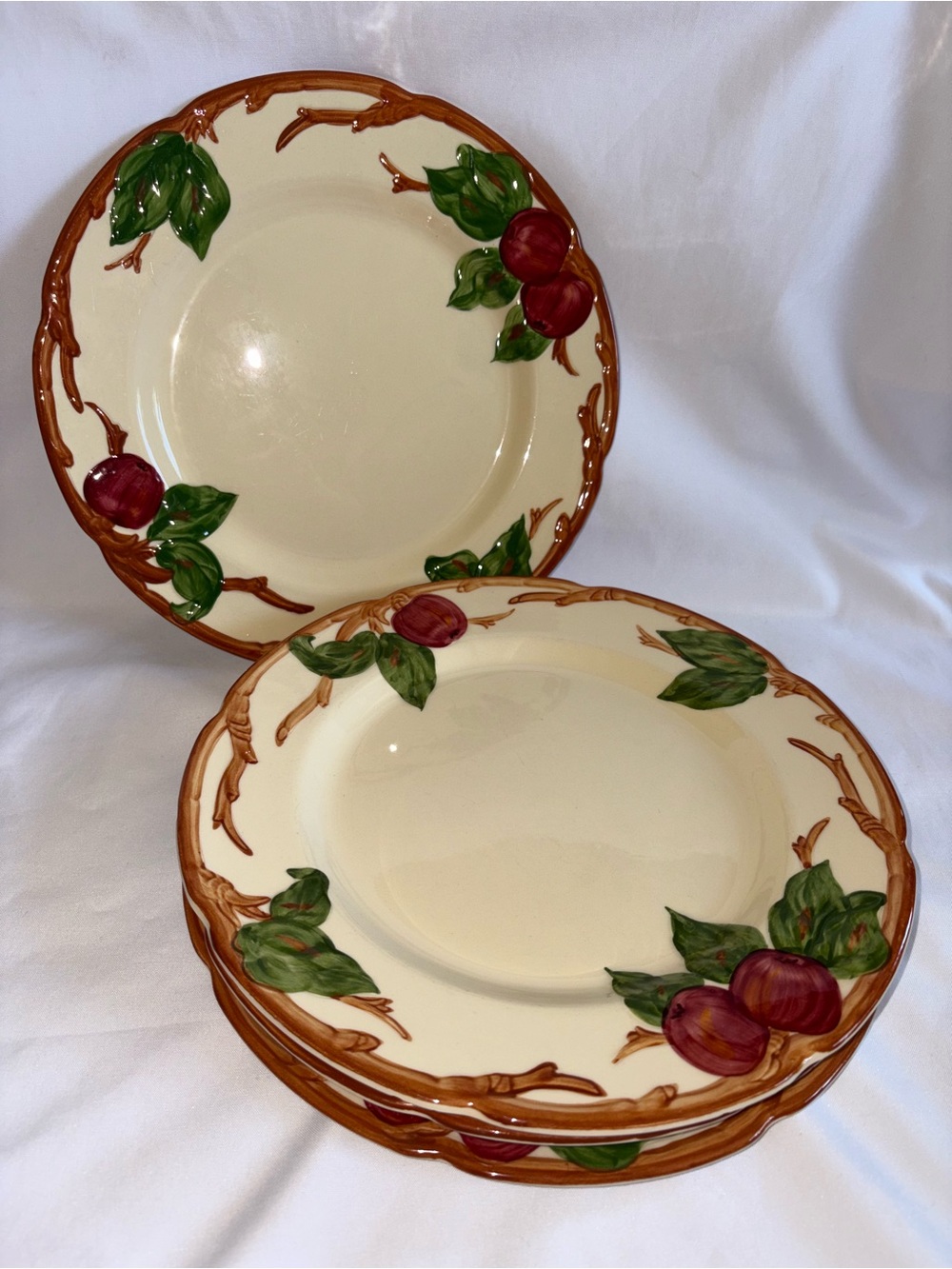 Franciscan Apple Dinner Plates Set of 4 Vintage 10.5” Hand Painted USA - As Is